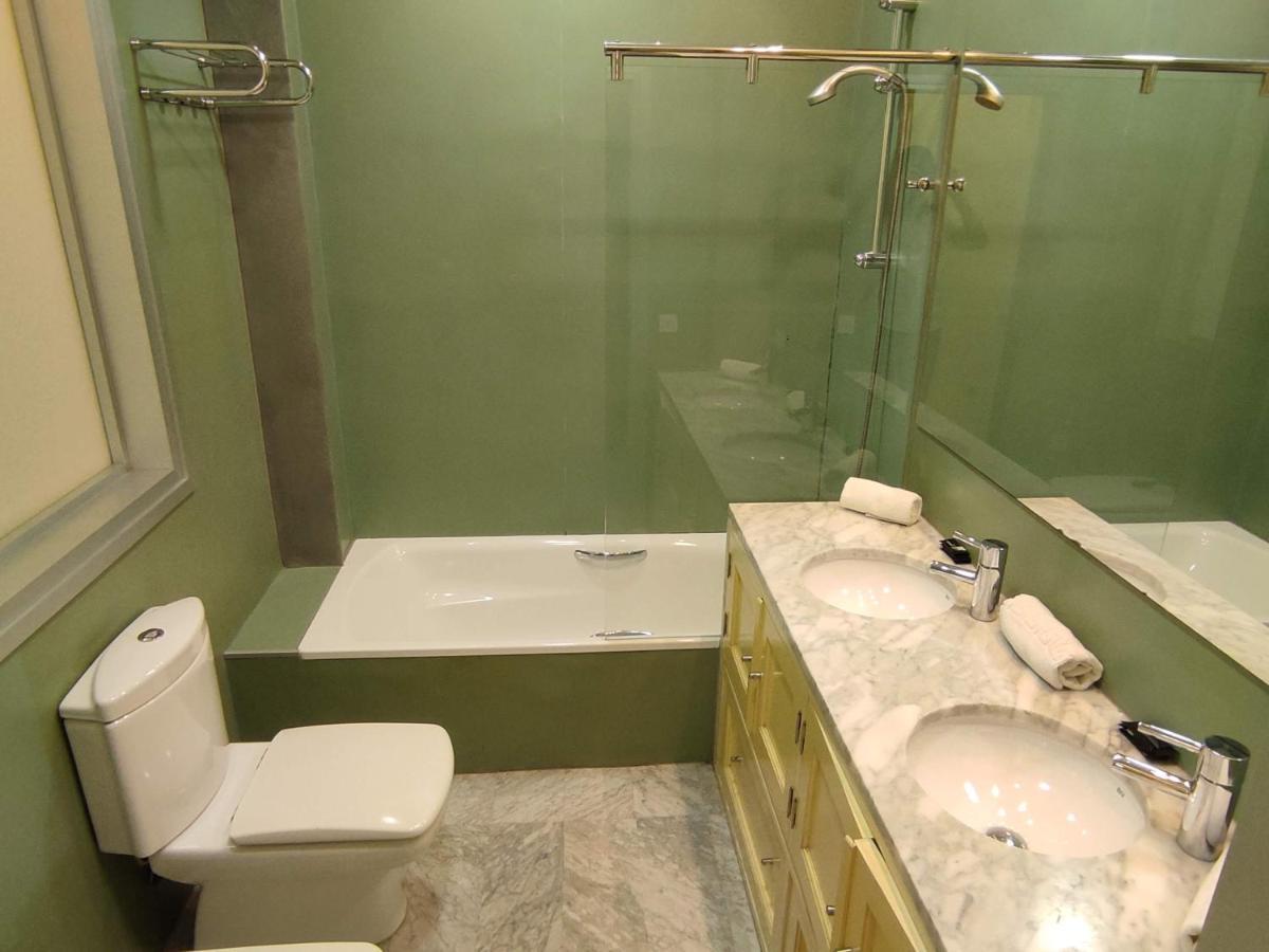 Apartamento Un Jardin En La Alfalfa - Kainga Homes Sevilla Exteriör bild